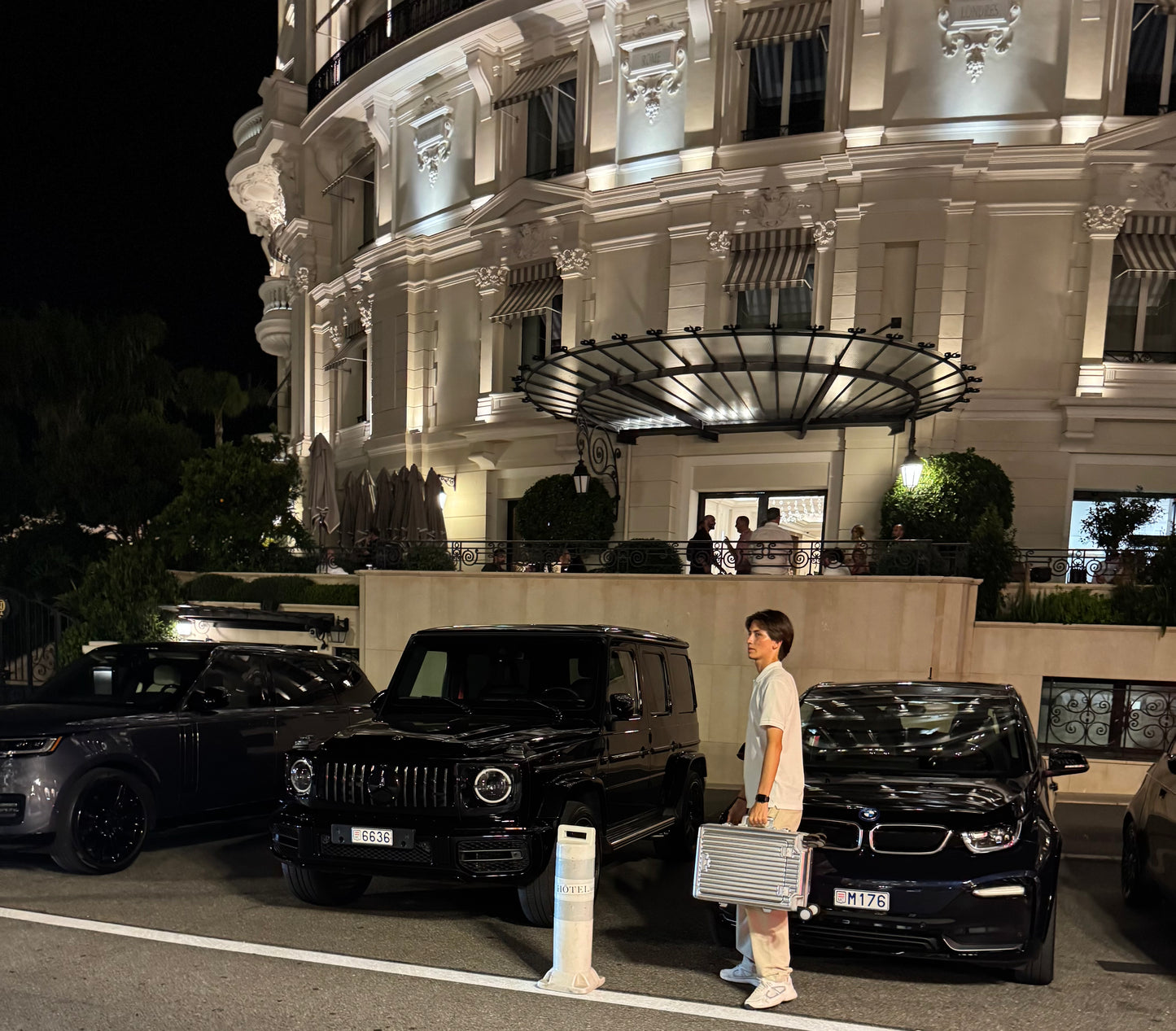 SMART SERIES LARGE SUITCASE DARK GRAY