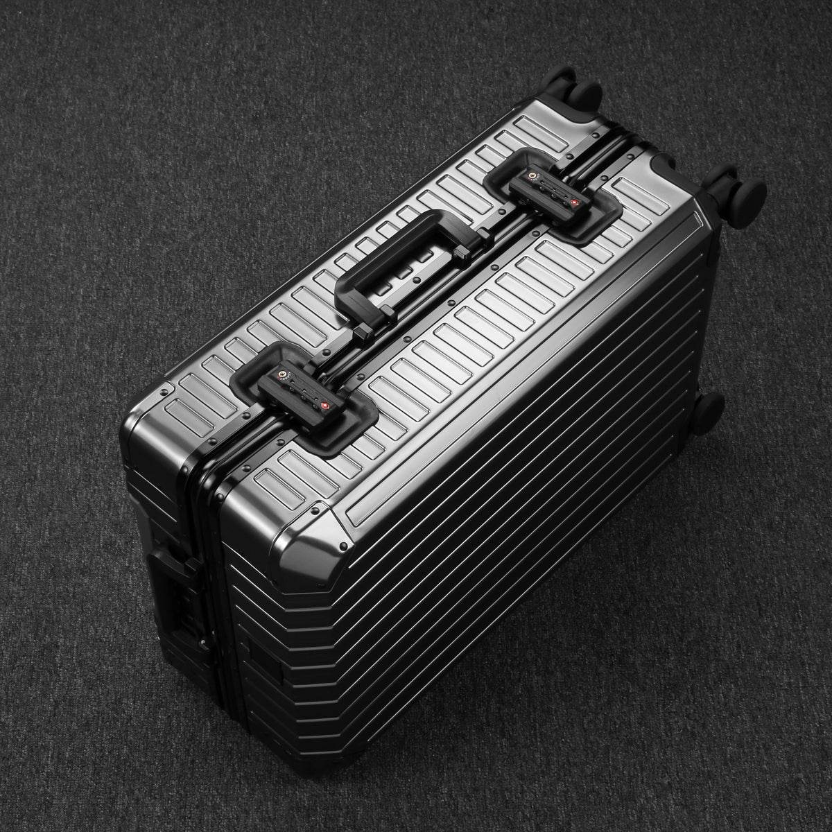 ALUMINUM CARRY-ON SUITCASE GUNMETAL