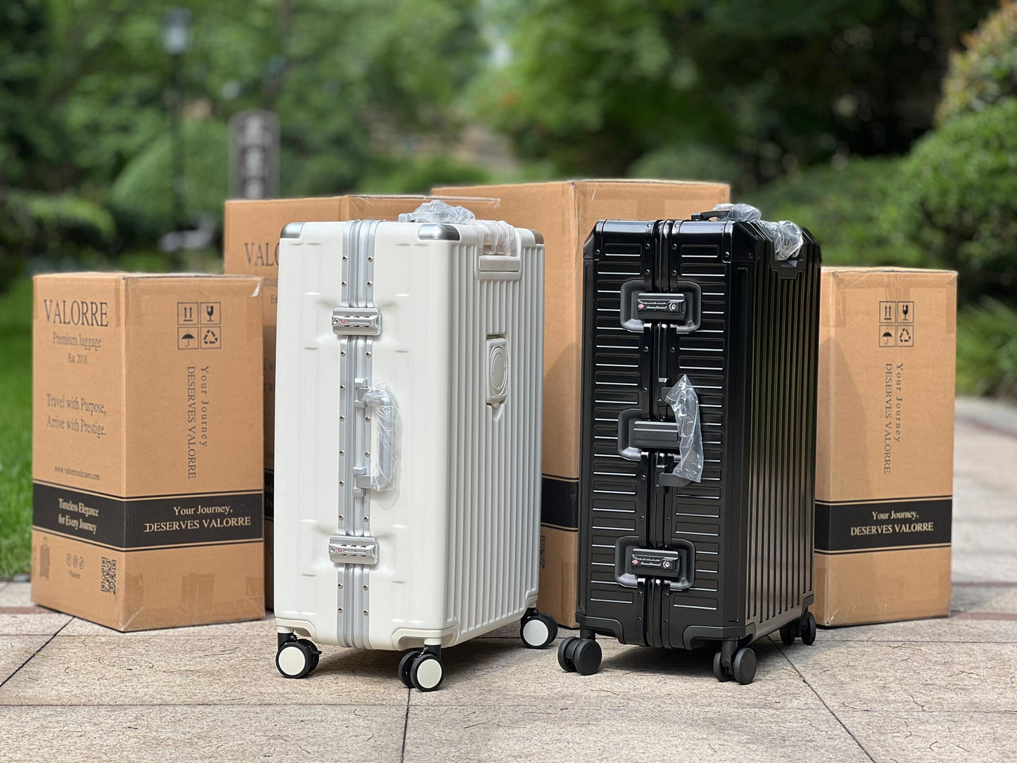 SMART SERIES LARGE SUITCASE WHITE