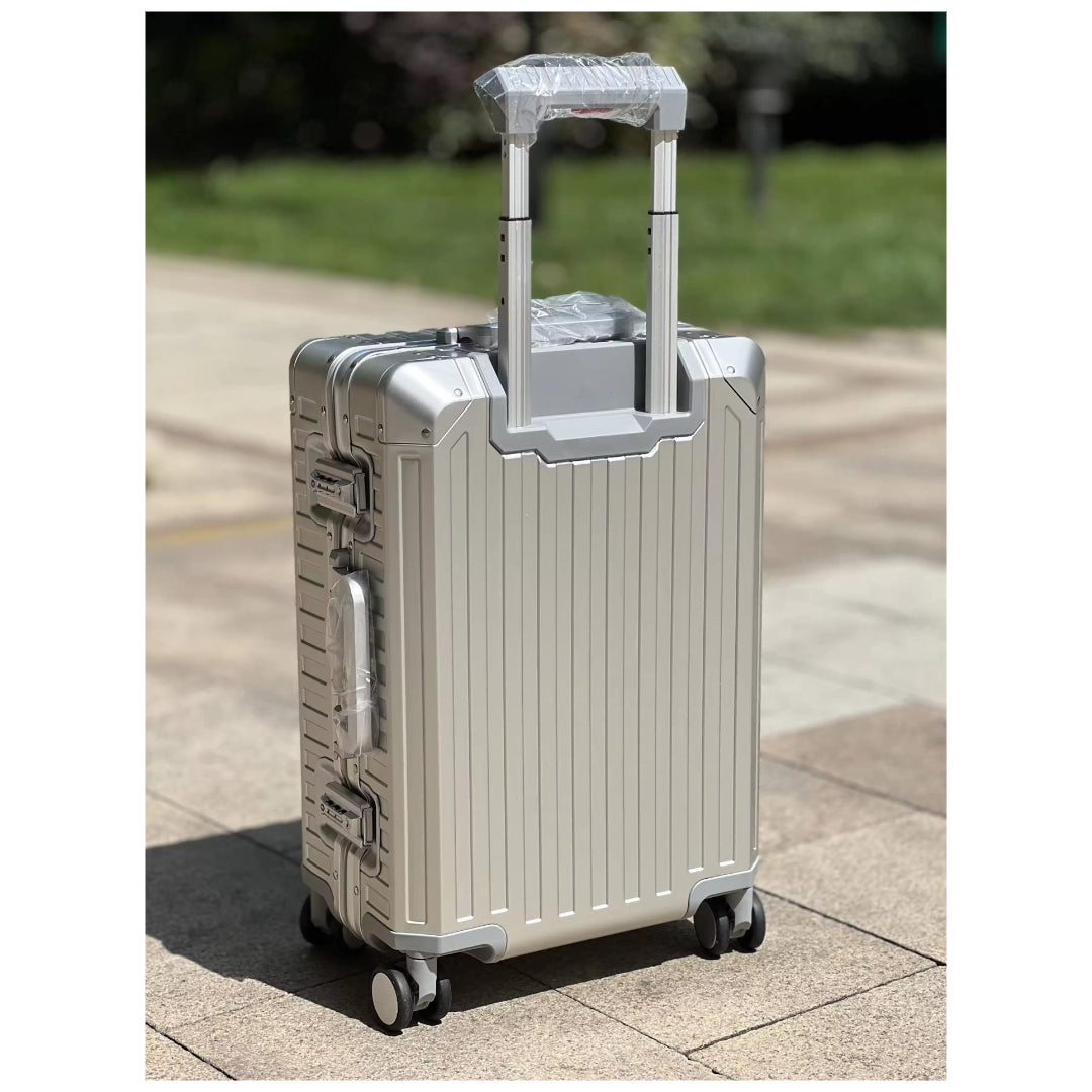 ALUMINUM LARGE SUITCASE SILVER
