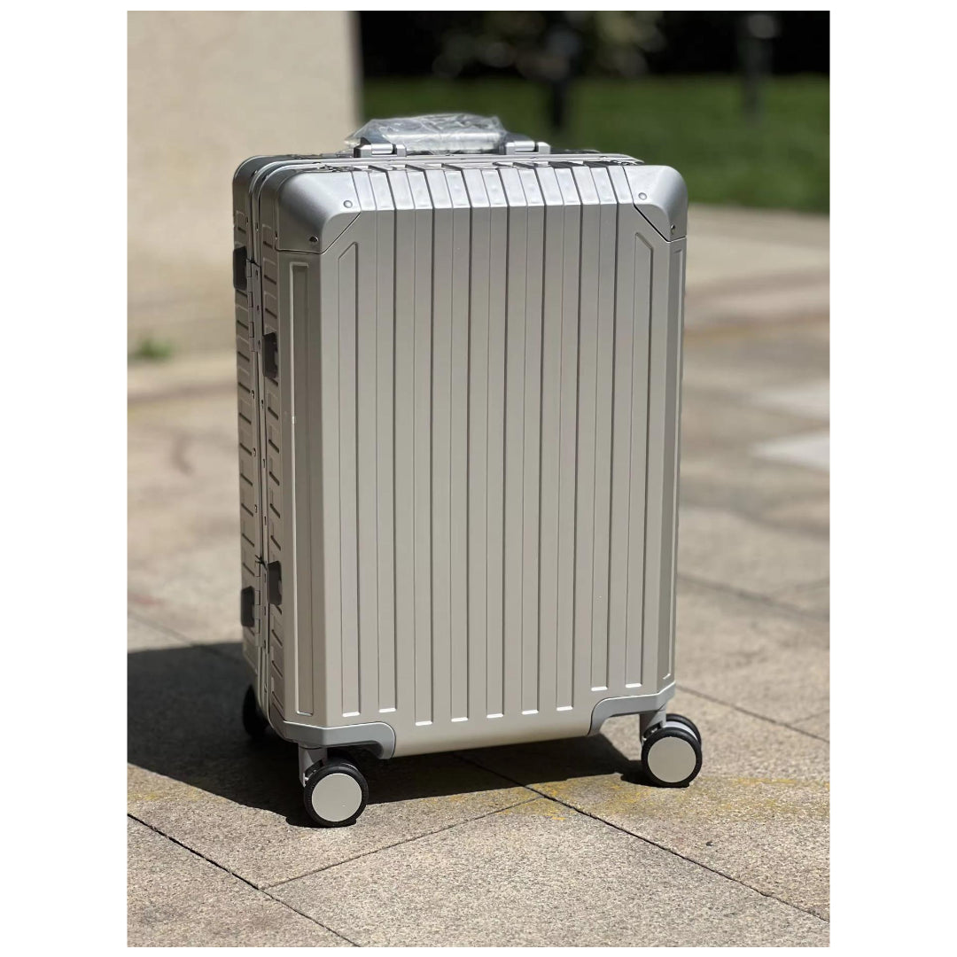 ALUMINUM LARGE SUITCASE SILVER